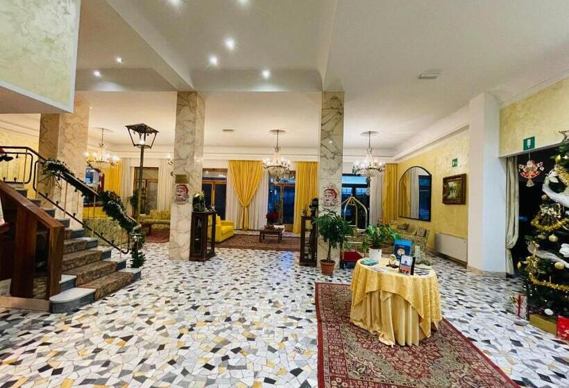 Отель Cristallo   Chianciano Terme