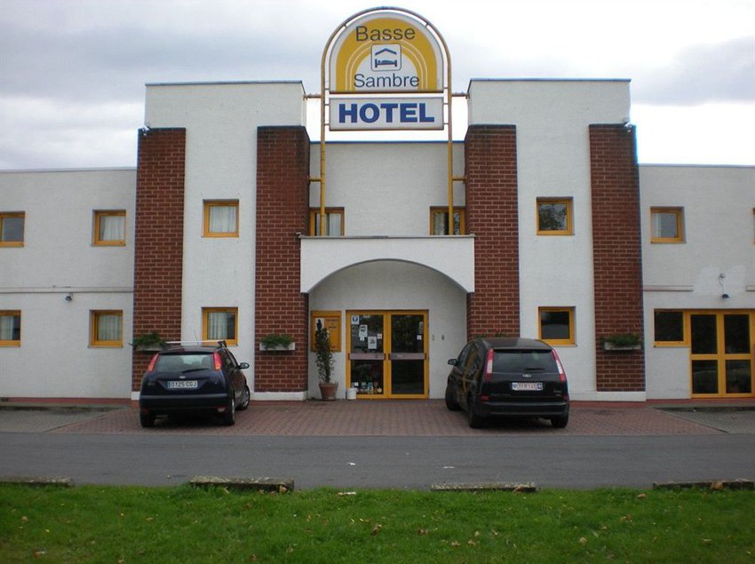 호텔 De La Basse Sambre