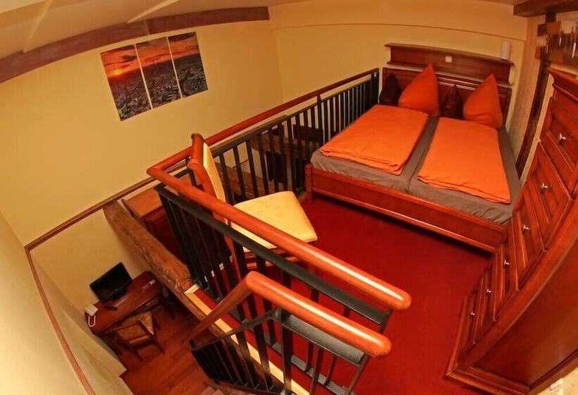 Отель Denkmal 13 Rostock Kaufmannshaus Krahnstover