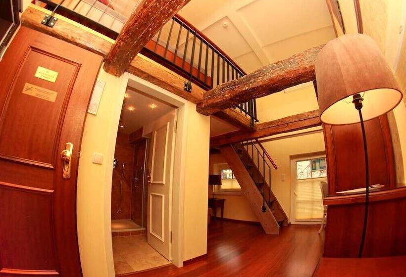 Отель Denkmal 13 Rostock Kaufmannshaus Krahnstover