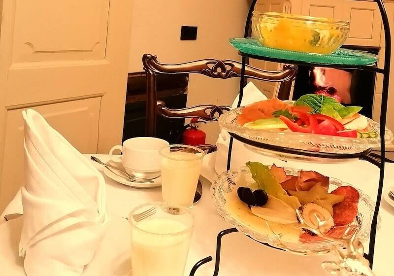 Отель Denkmal 13 Rostock Kaufmannshaus Krahnstover