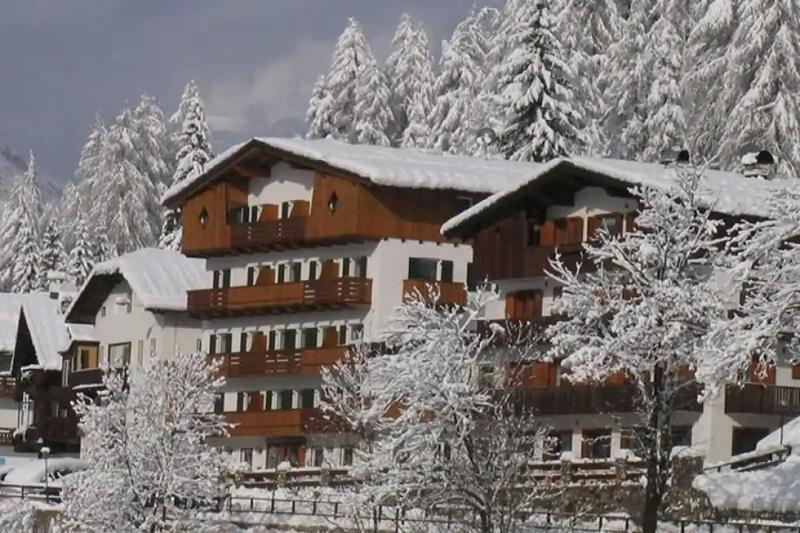 Отель Des Alpes