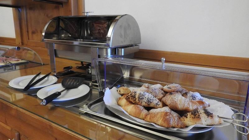 Отель Des Alpes