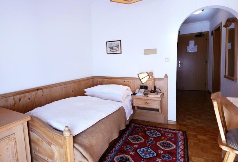 فندق Dolomiti Madonna