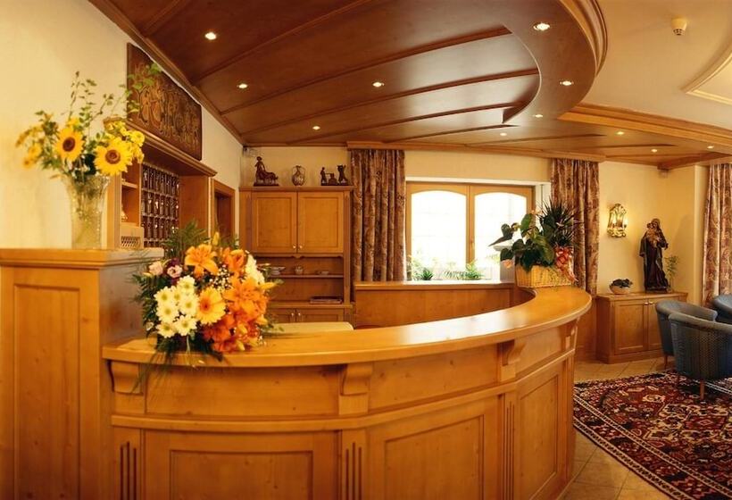 فندق Dolomiti Madonna