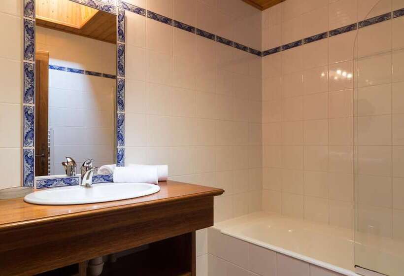 فندق Domaine Le Martinet, The Originals Relais