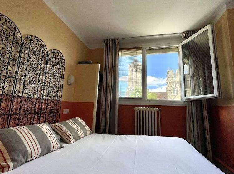 호텔 Hôtel De Caen