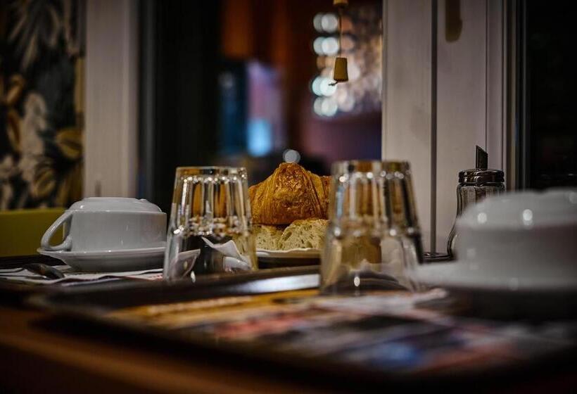 호텔 Hôtel De Caen