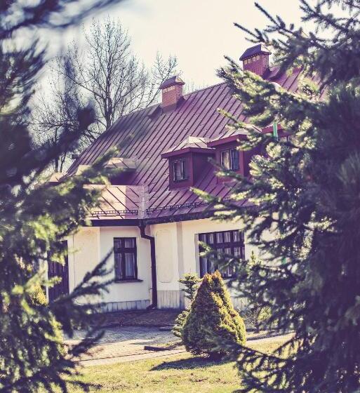 בית מלון כפרי Dworek Karłów