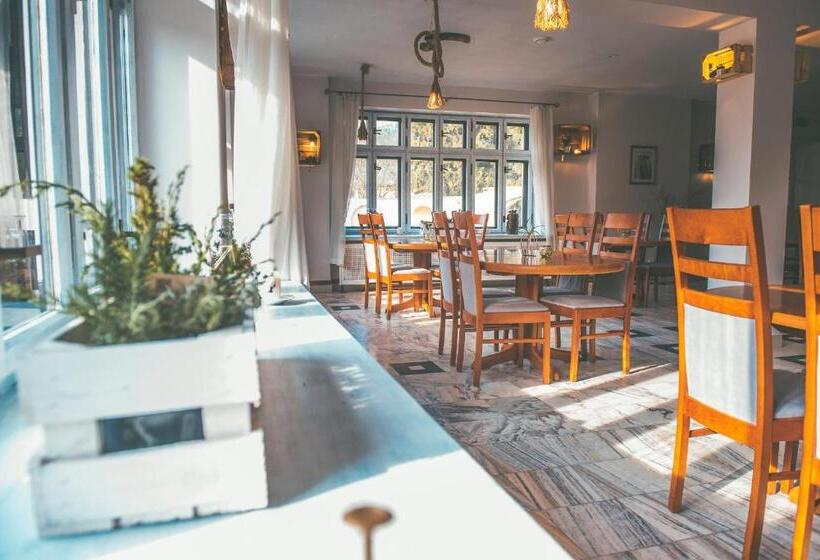 בית מלון כפרי Dworek Karłów