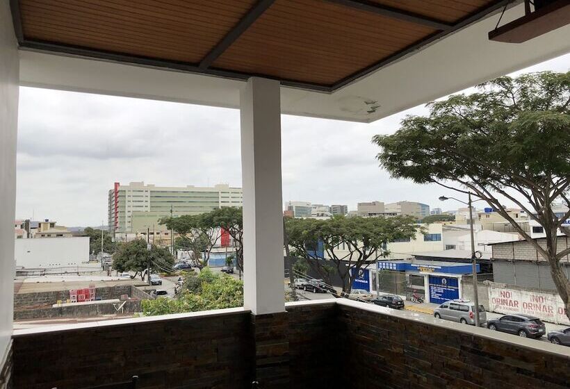 호텔 Es En Guayaquil   Suites Guayaquil Cerca Del Aeropuerto