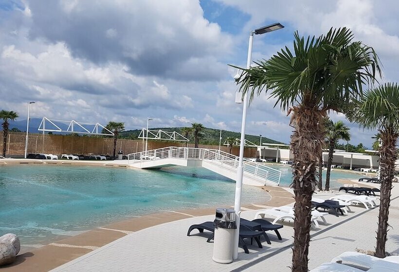 هتل Herceg Etno Selo Međugorje