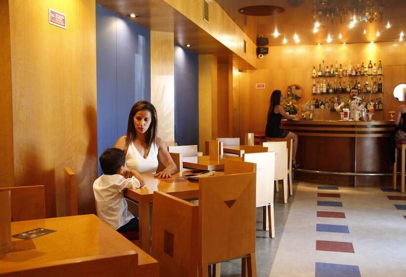 Отель Feira Pedra Bela