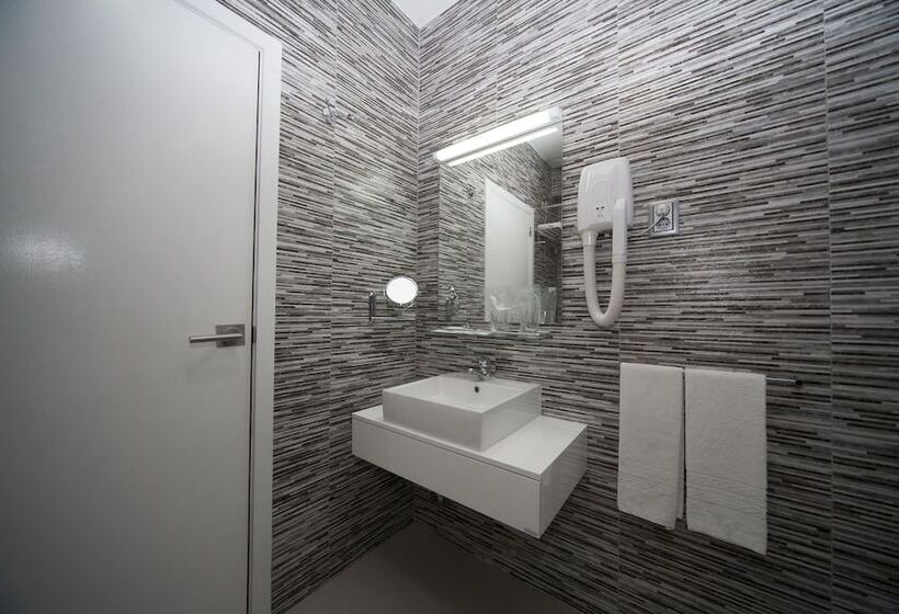 Отель Feira Pedra Bela