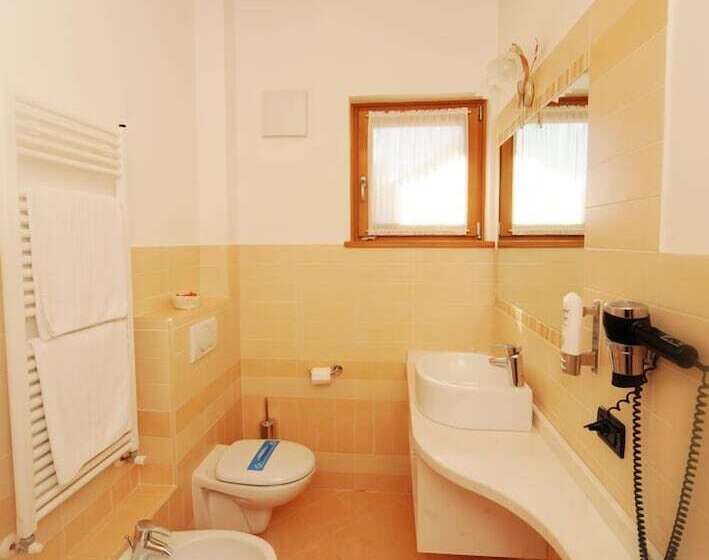 בית מלון כפרי Garnì Il Giglio