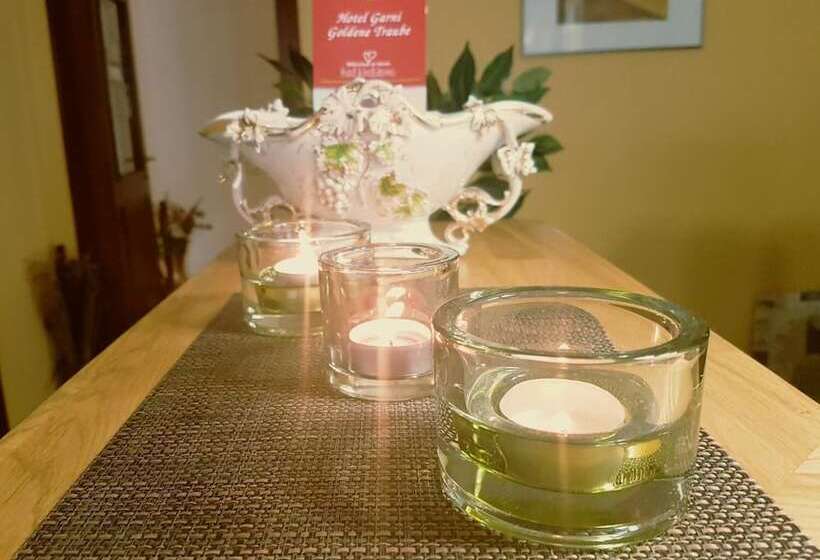 ホテル Garni Goldene Traube