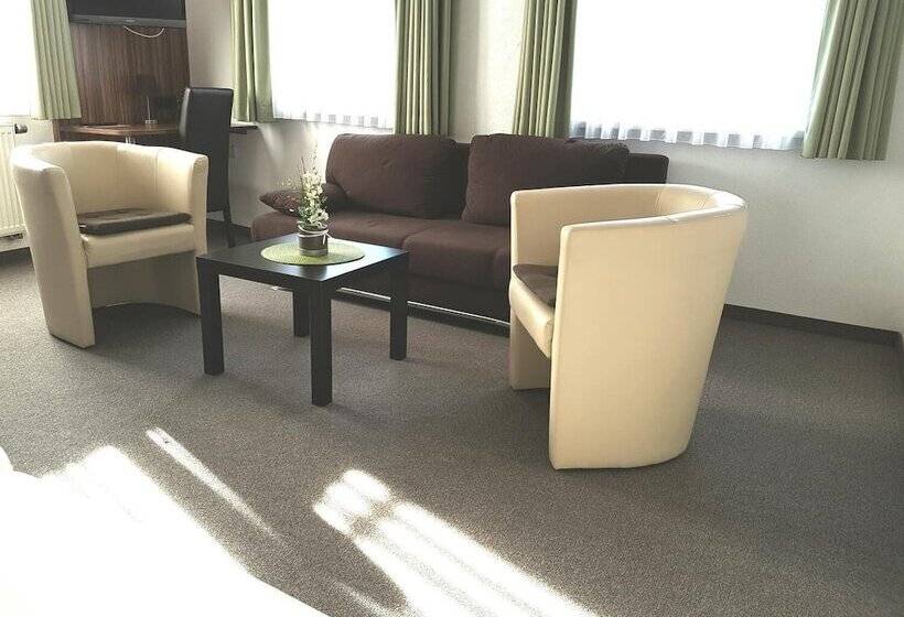 ホテル Garni Goldene Traube