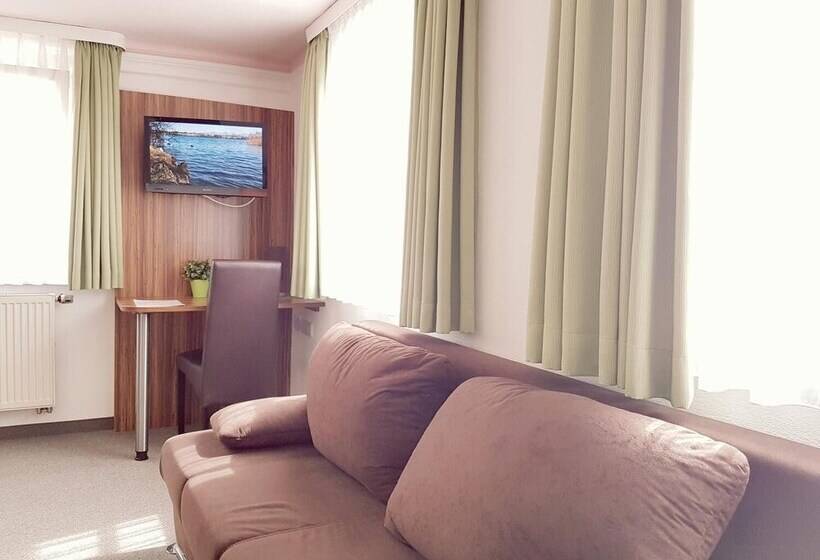 ホテル Garni Goldene Traube