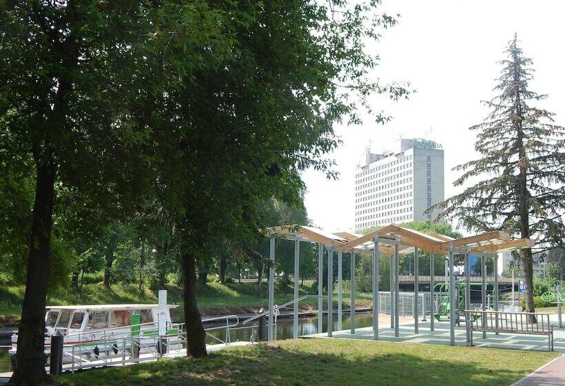 Отель Gromada Pila