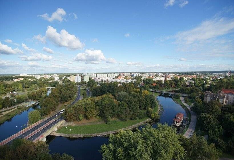 Отель Gromada Pila