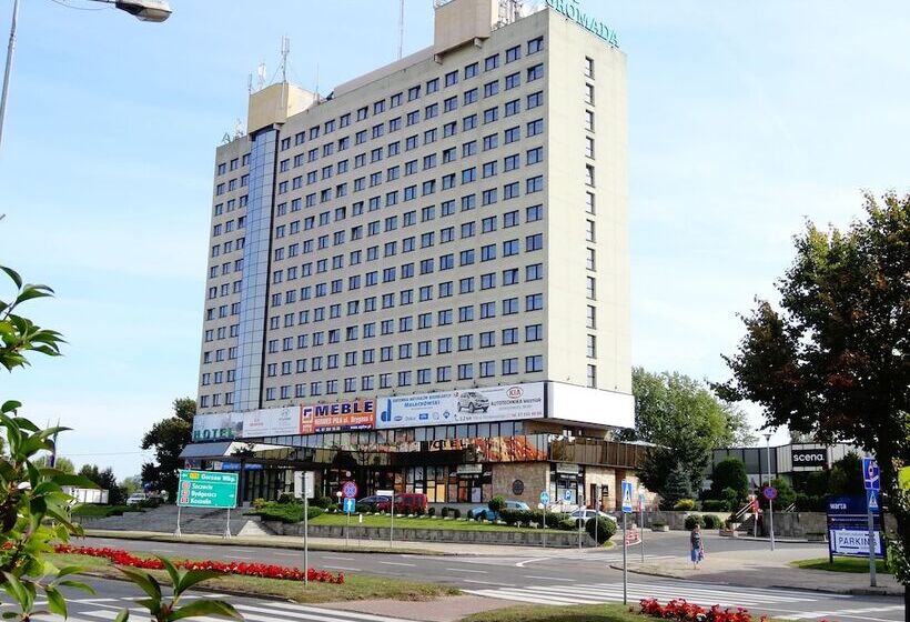 Отель Gromada Pila