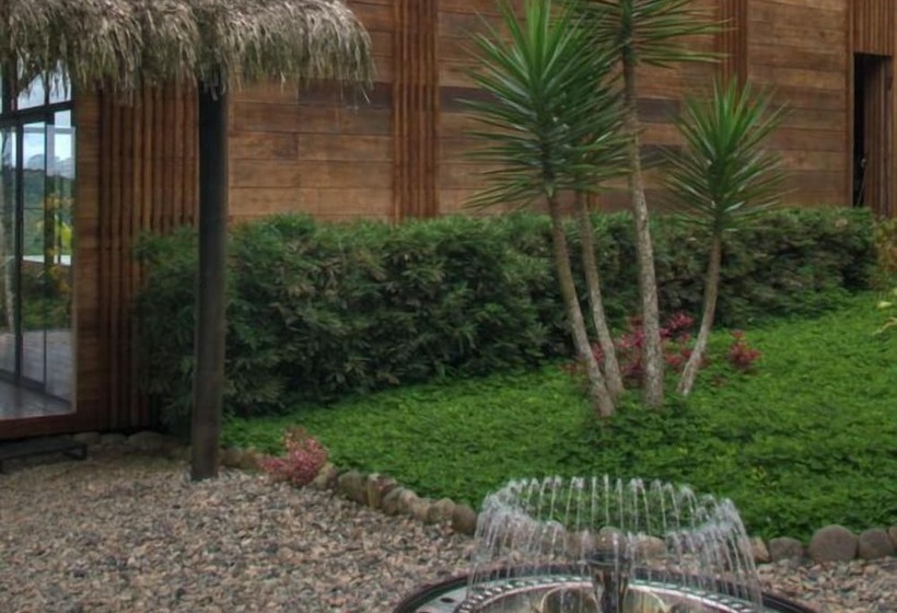 هتل Hamadryade Lodge