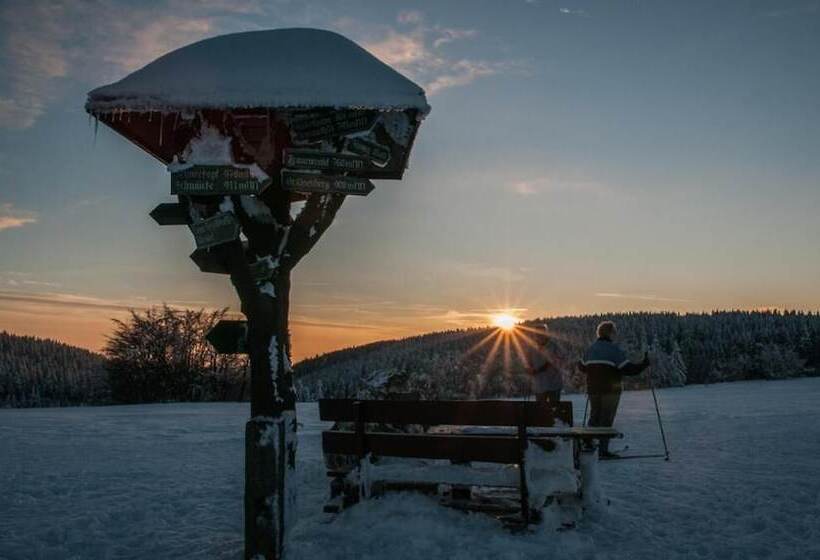 ホテル Haus Oberland