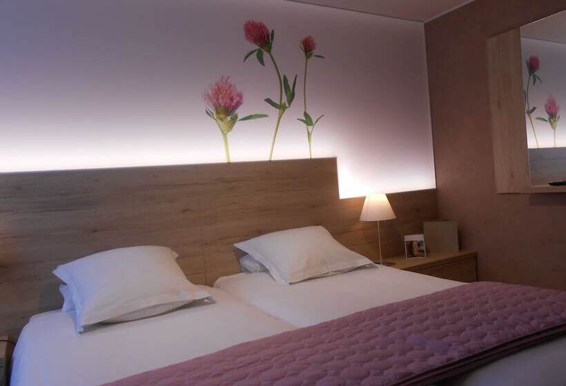 فندق Hostellerie Du Peiffeschof  The Originals Relais