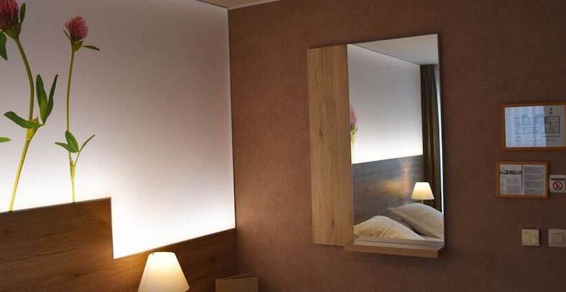 فندق Hostellerie Du Peiffeschof  The Originals Relais