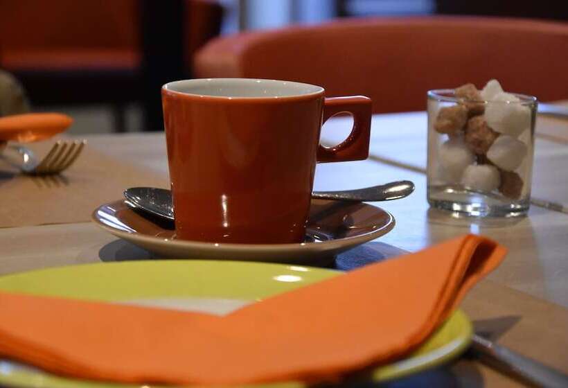 فندق Hostellerie Du Peiffeschof  The Originals Relais