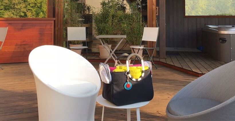 فندق Hostellerie Du Peiffeschof  The Originals Relais