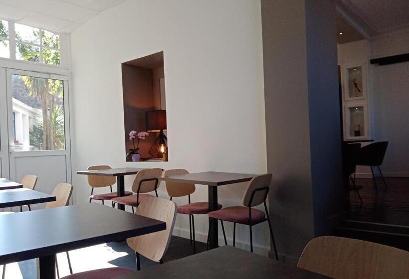 Отель Hôtel De France