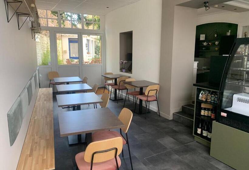 Отель Hôtel De France