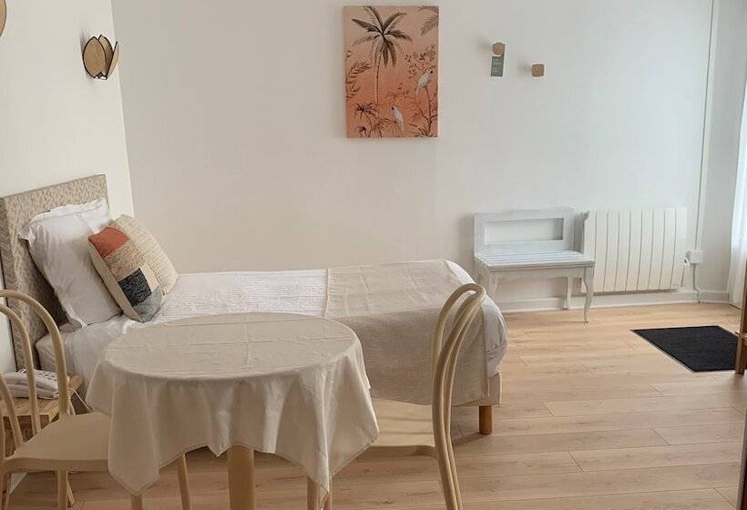 Отель Hôtel De France