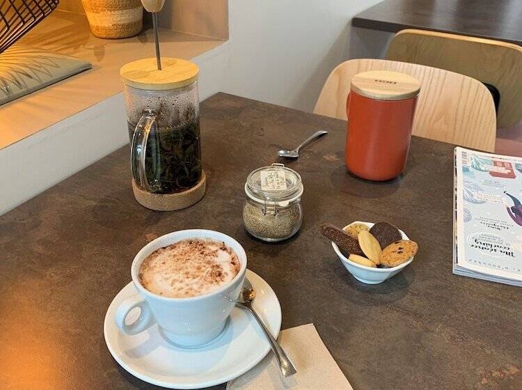 Отель Hôtel De France