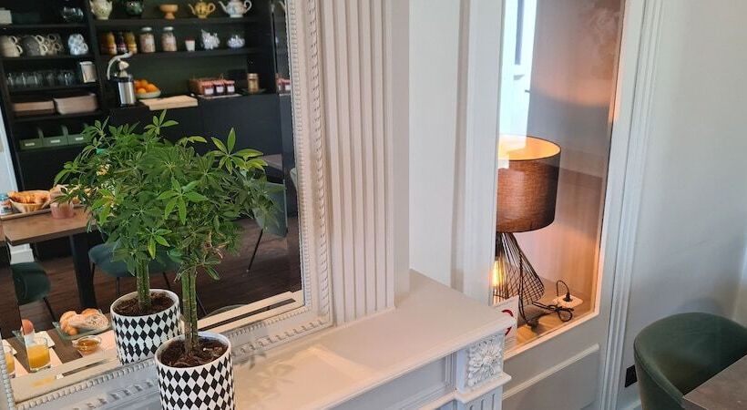 Отель Hôtel De France