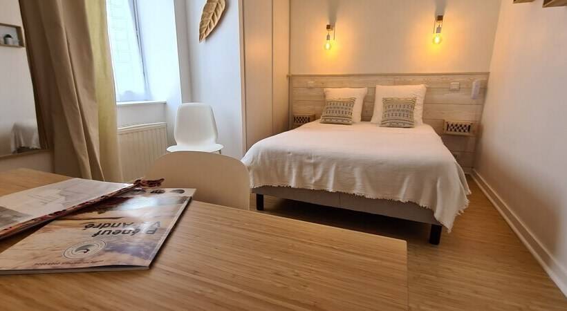 Отель Hôtel De France