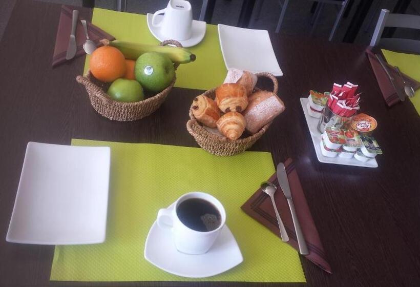 فندق Hôtel De La Vendée