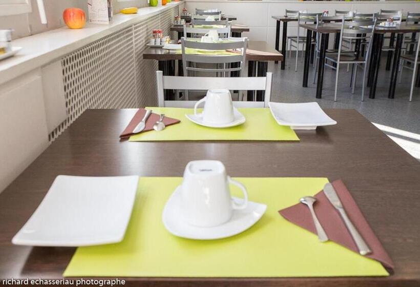 فندق Hôtel De La Vendée