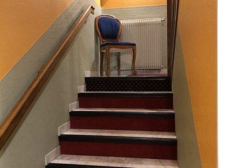 ホテル Hôtel Des Roches