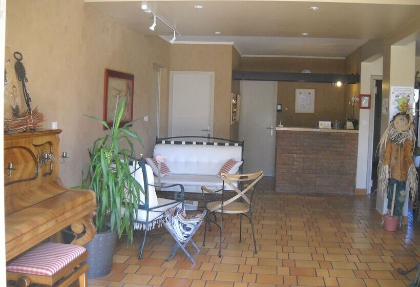 ホテル Hôtel Des Vignes