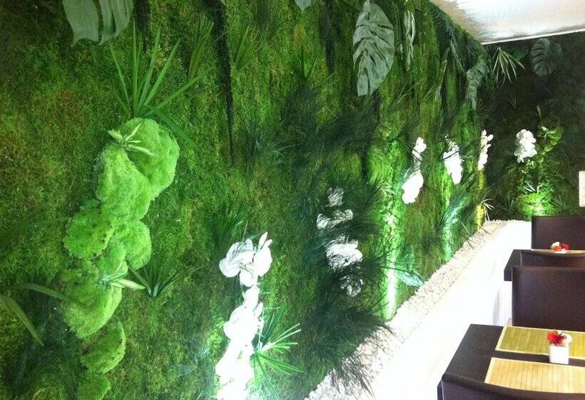 호텔 Hôtel Du Val De Seine