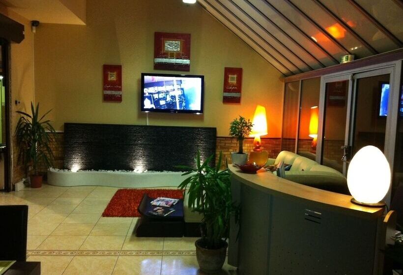 호텔 Hôtel Du Val De Seine