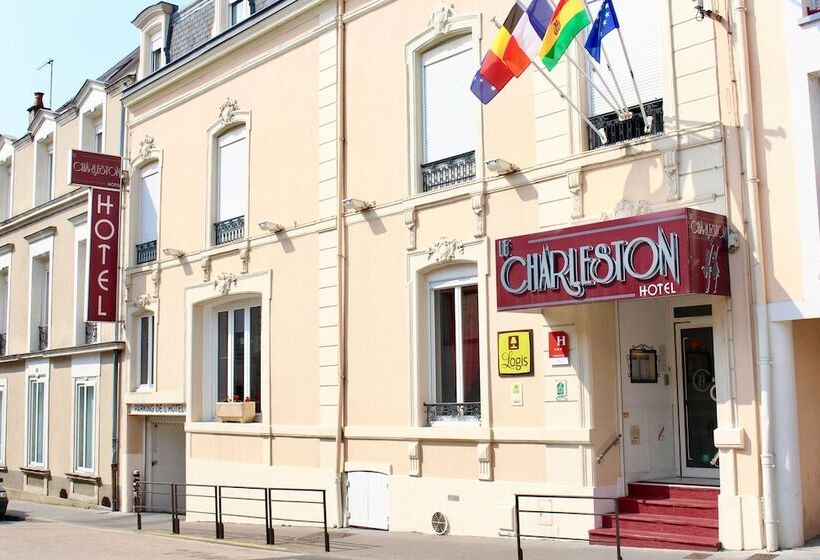 هتل Hôtel Le Charleston