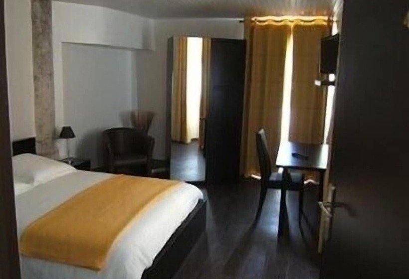 Отель Hôtel Restaurant Le Saint Augustin