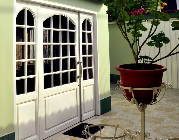 בית מלון כפרי Jeshua Simmonds