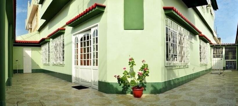 בית מלון כפרי Jeshua Simmonds