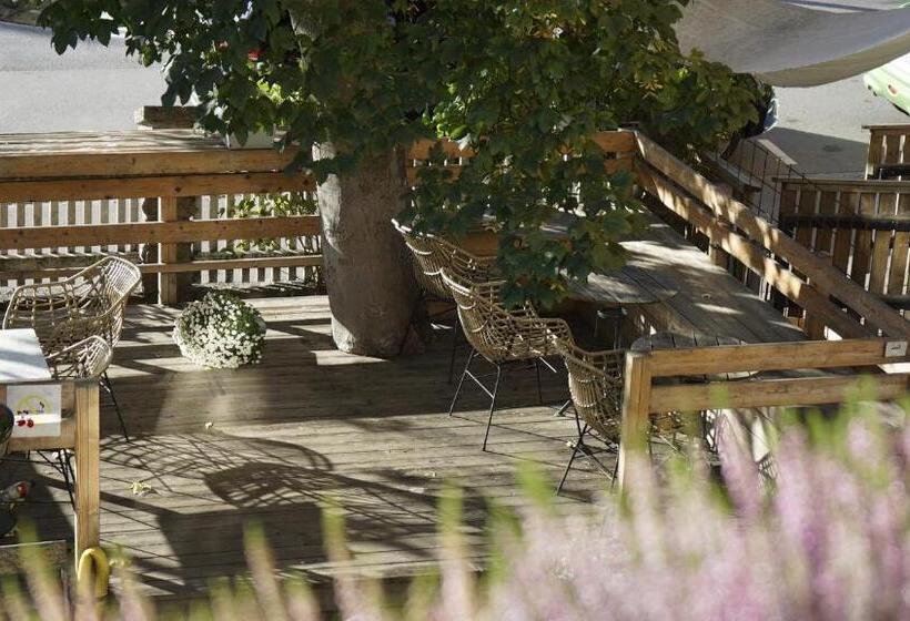 בית מלון כפרי L Hilda