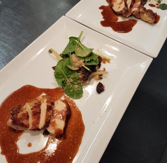 Отель La Ferronniere