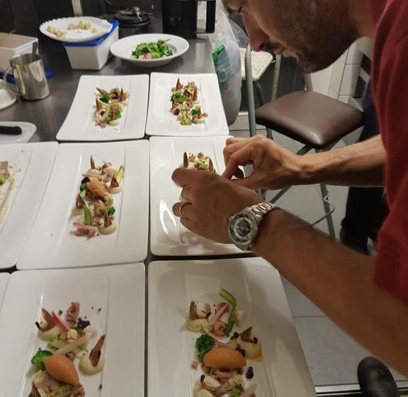 Отель La Ferronniere